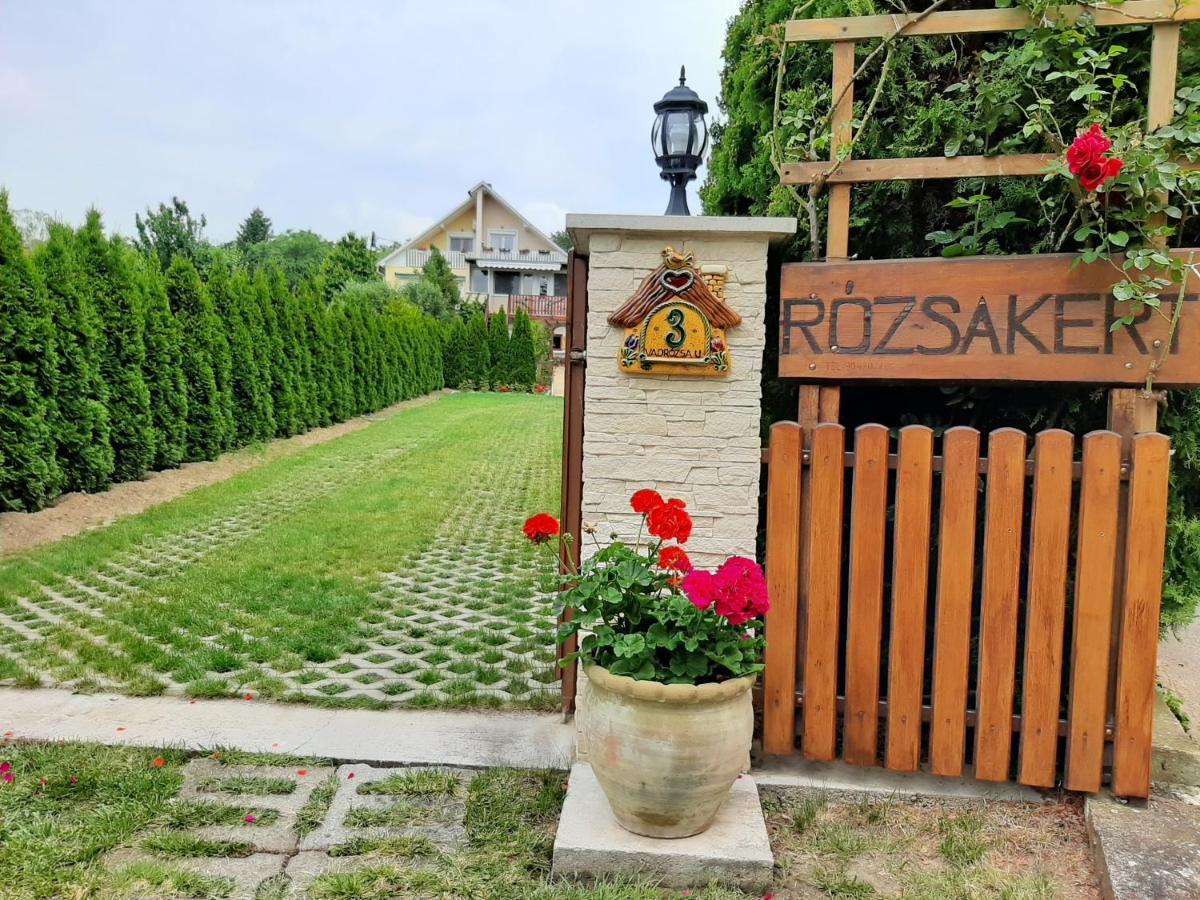 Rozsakert Vendeghaz Bed and Breakfast Szigliget Exteriör bild